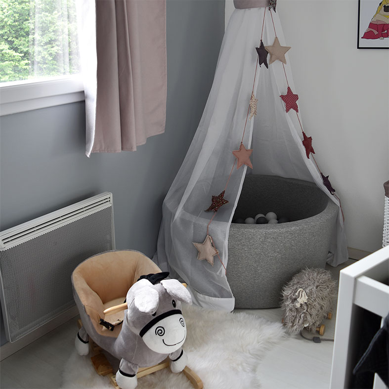 chambre-bebe-rose-poudré